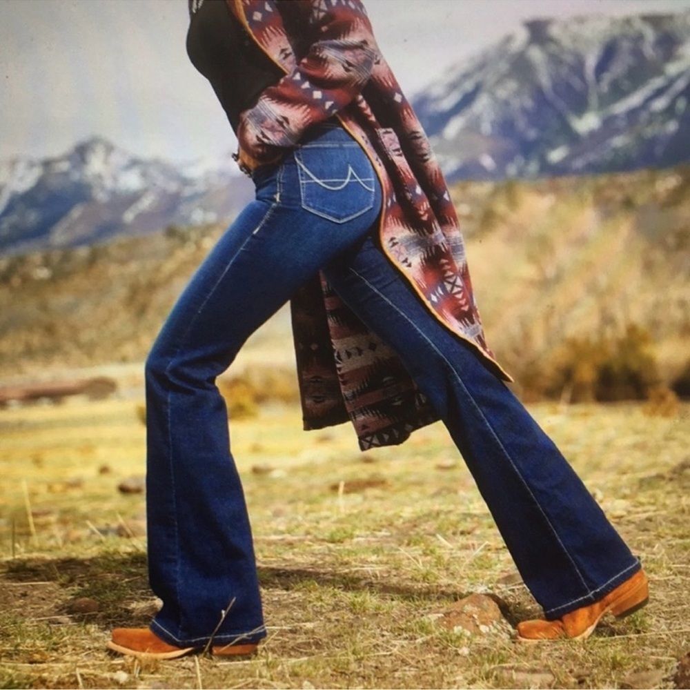 Ariat Perfect Rise Flare Women's Long Jeans 25L